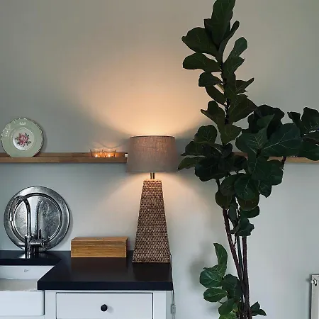 Huisje Aan 't Hof Bed & Breakfast Bronkhorst